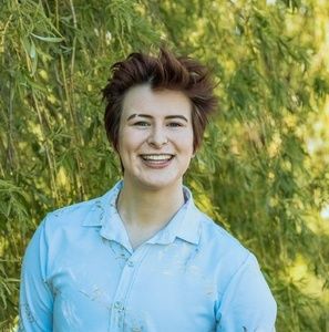 Meet your Posher, Jasmine